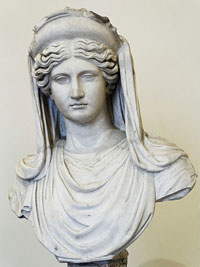 Image of Roman marble statue of woman